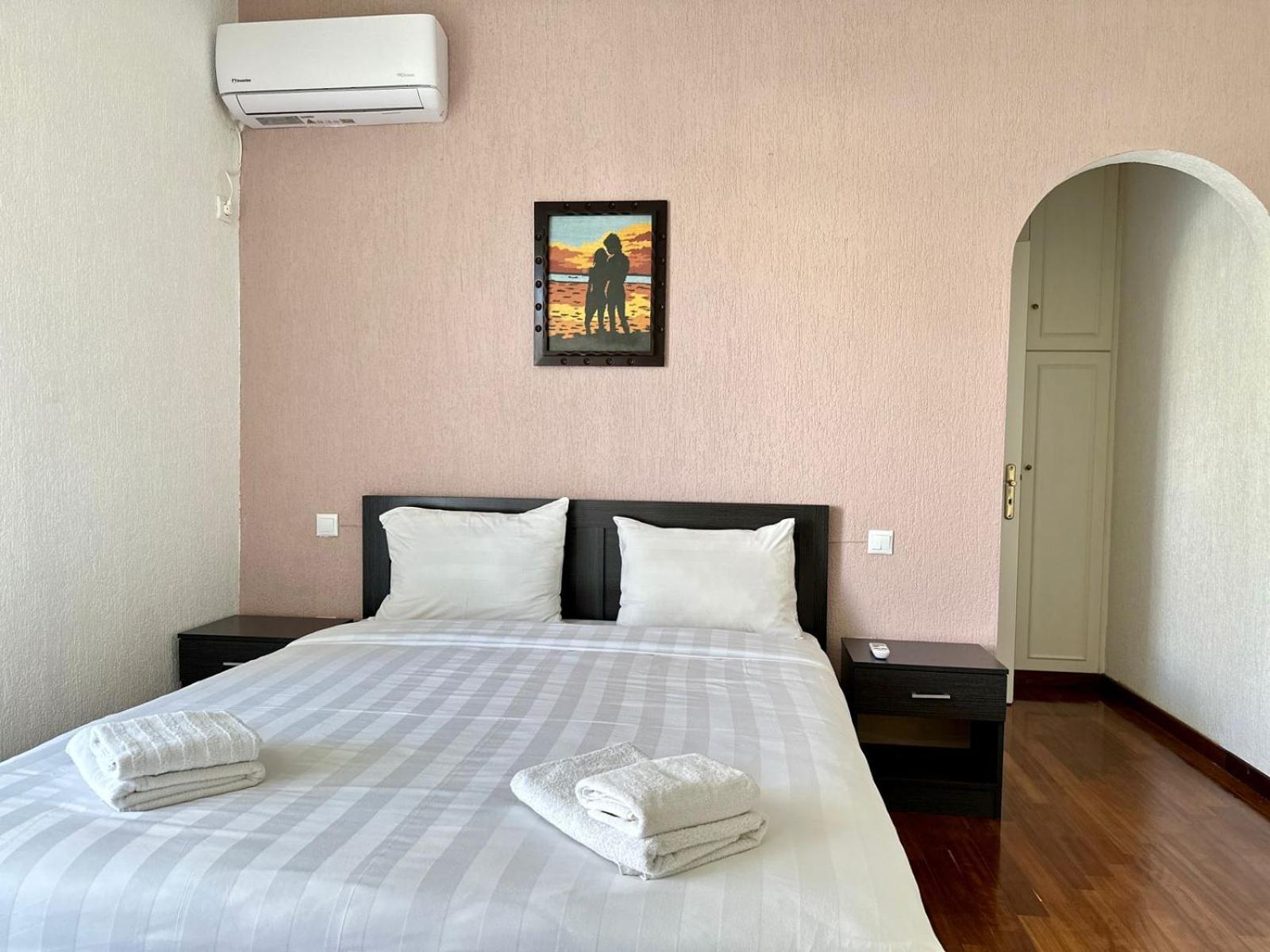 Glyfada Grand Residence Athena Bagian luar foto