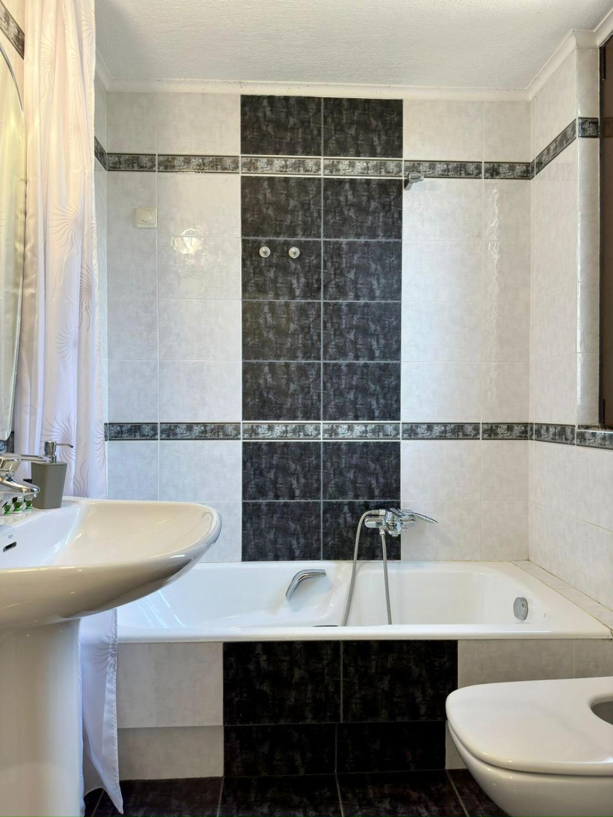 Glyfada Grand Residence Athena Bagian luar foto